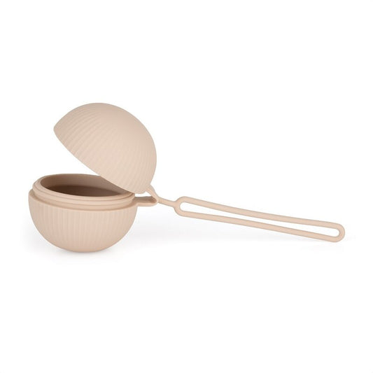 Suport suzeta, Petite&Mars, Universala, Cu maner, Poate fi atasat la carucior sau geanta, Silicon, Fara BPA, 0 luni+, Bej