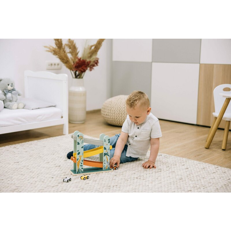 Pista de masini, Free2Play, Safari, Din lemn, Cu 3 masinute incluse, 26.9 x 23.6 x 7 cm, Conform cu standardele europene EN71-1;2018, EN71-2:2020, EN71-3:2021