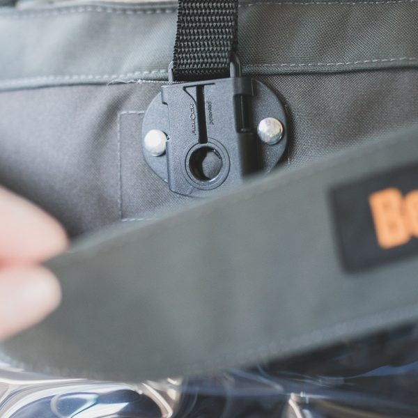 Protectie pentru bancheta si tableta BeSafe