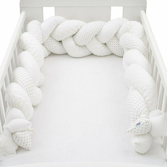 Protectie laterala, New Baby, Pentru patut, Tip Bumper impletit, Din bumbac, Din materiale certificate Oeko Tex Standard 100, Lungime 225 cm, Minky/Dot grey