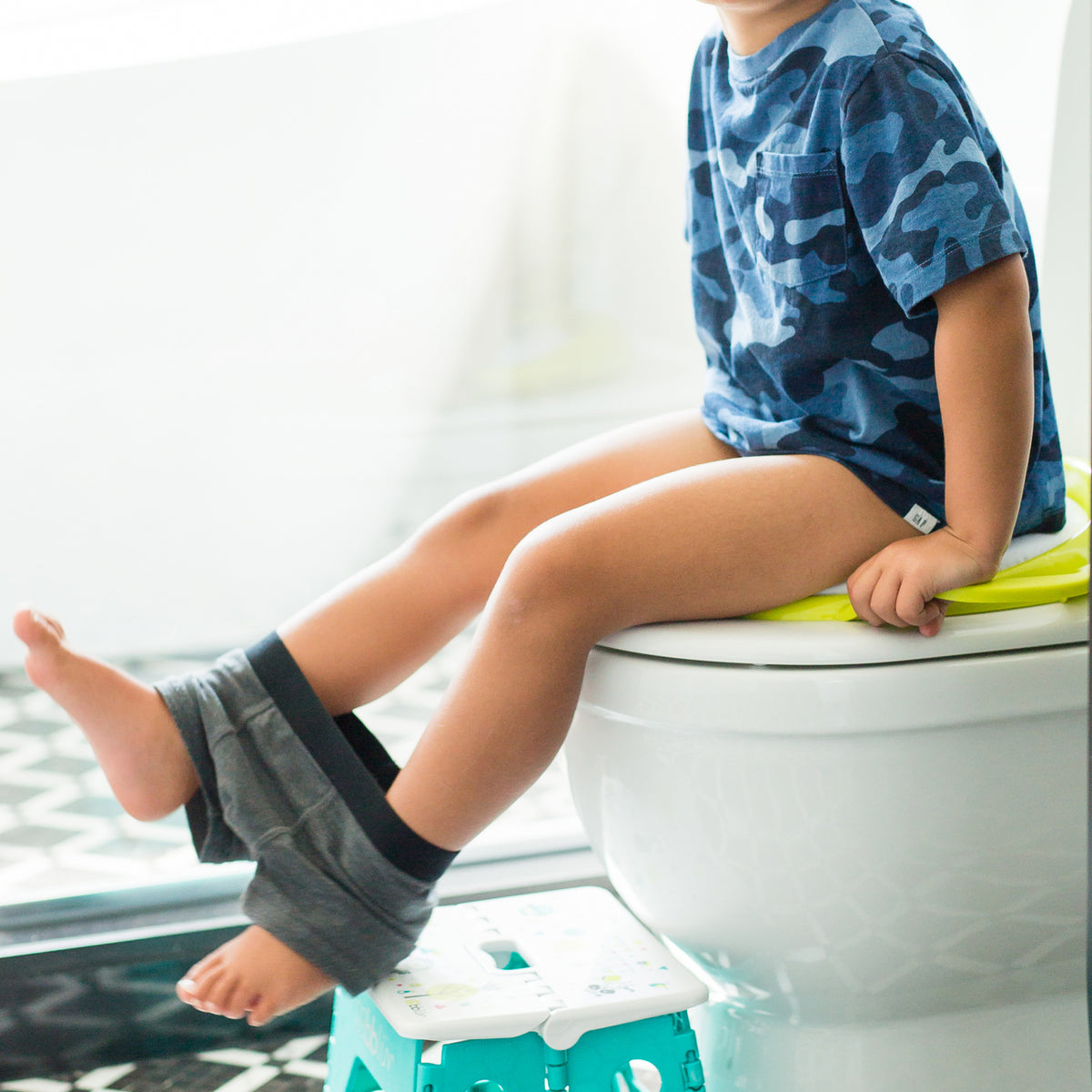 Reductor Toaletă Copii bblüv Poti Aqua - Scăunel WC cu Mânere Ergonomice