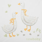 Saltea de infasat New Baby Goose 50x70 cm, Alb – detaliul imprimeului cu gâște