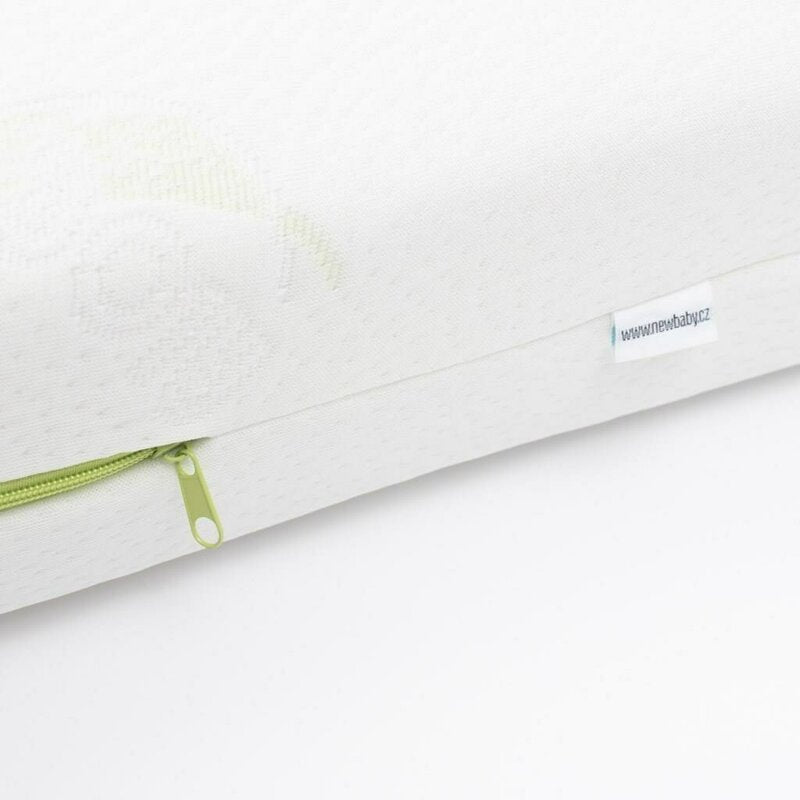 Saltea patut New Baby Classy Visco Cocos 120x60x12 cm, Alb – detaliu al fermoarului verde