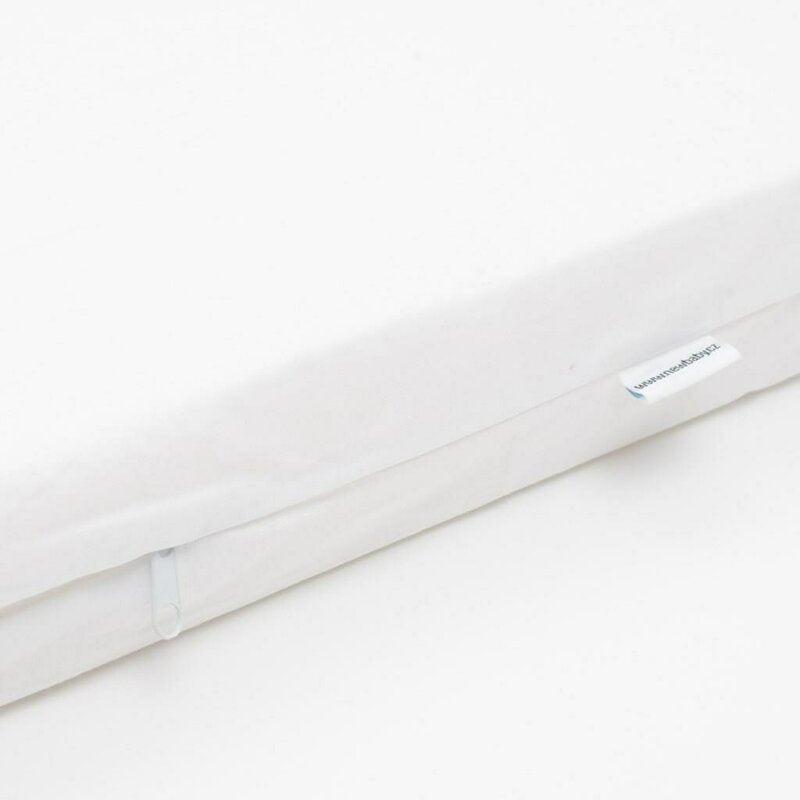 Saltea patut New Baby Standard Cocos 120x60x7 cm, Alb – detaliu al fermoarului husei