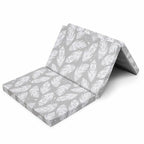 Saltea pliabila New Baby Standard Feather 120x60x5 cm, Gri – salteaua parțial pliată