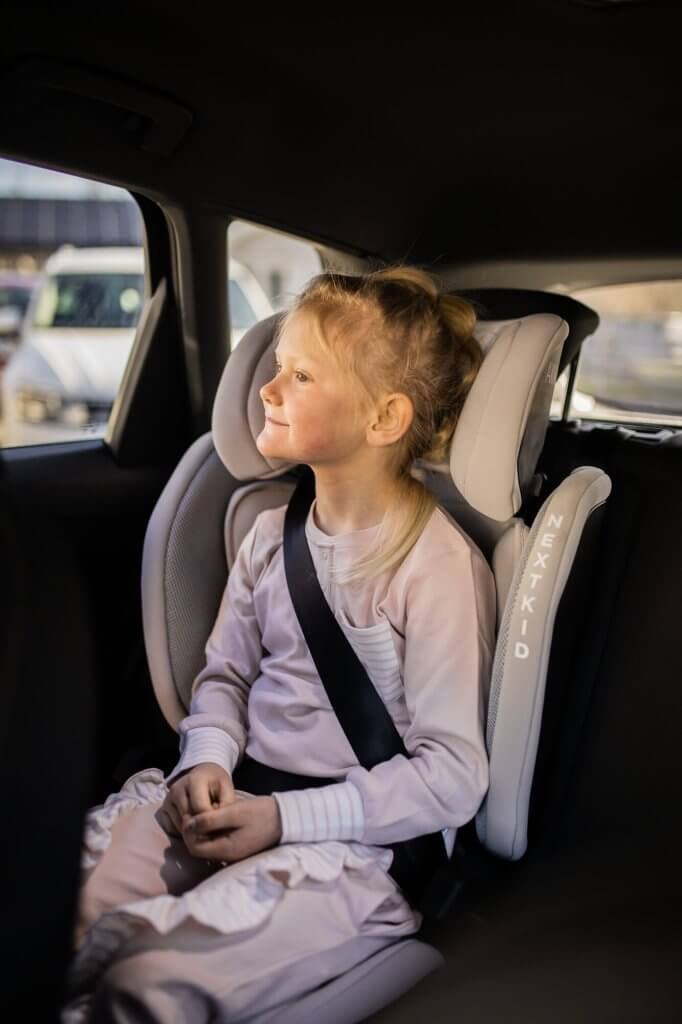 Scaun Auto Inaltator i-Size Axkid Nextkid 100-150 cm ISOFIX