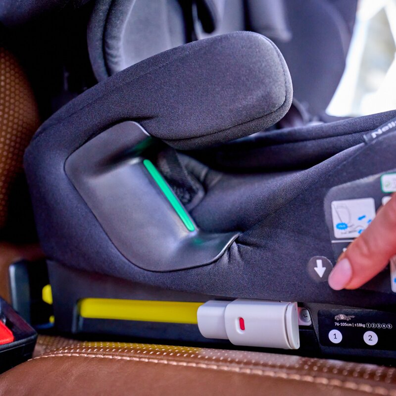 Scaun auto pliabil, Lionelo, Nelly, i-Size, 76- 150 cm, Tetiera reglabila in 15 pozitii, Spatar reglabil in 4 pozitii, Sisteme de fixare Isofix si Top Tether, Sezut lat si confortabil, Conform cu ECE R129, Gri