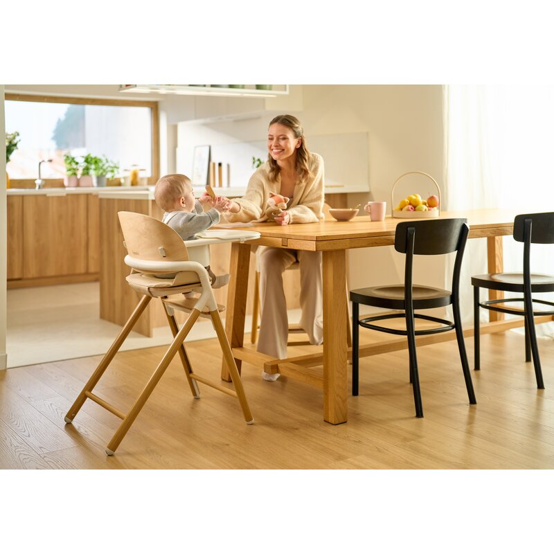 Scaun de masa multifunctional Celia, Lionelo, Din lemn de fag, 6 luni- adult, Reglabil pe inaltime, Husa impermeabila, Tavita silicon, Suport de picioare reglabil, Greutate maxima 90 Kg, Negru