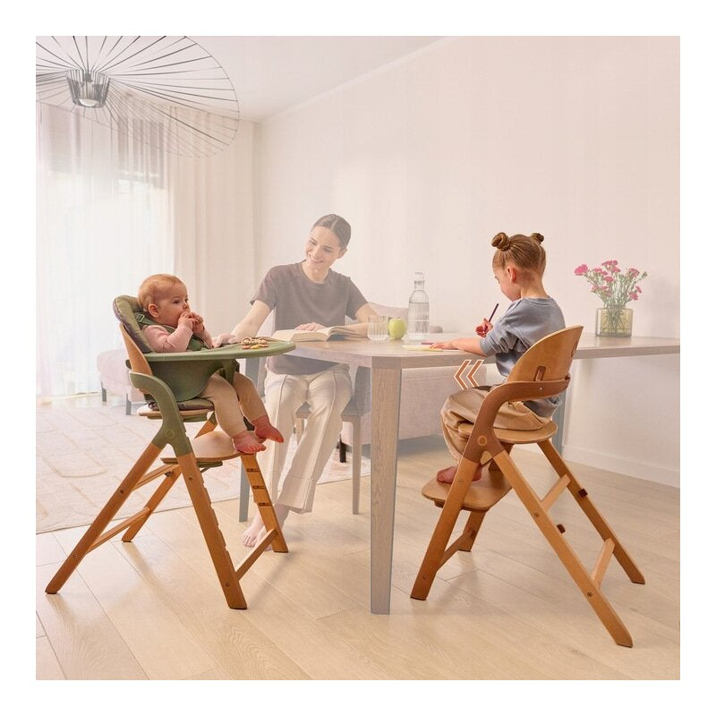 Scaun de masa multifunctional Megan, Lionelo, Din lemn de fag, 6 luni- adult, Reglabil pe inaltime, Husa impermeabila, Tavita silicon, Suport de picioare reglabil, Greutate maxima 110 Kg, Alb Natur