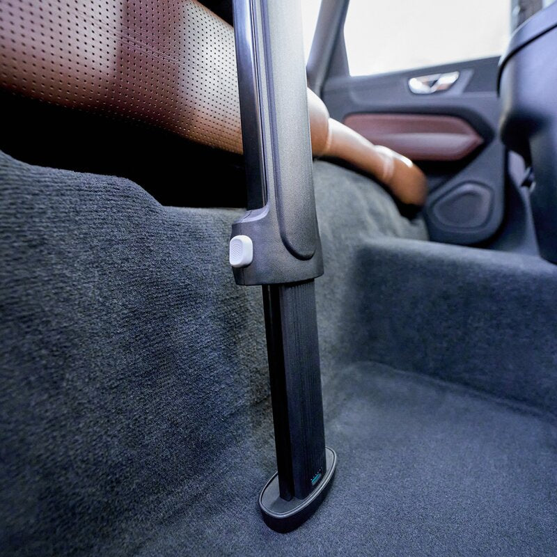 Scoica auto, Lionelo, Moxie, i-Size, Include baza rotativa 360 cu picior de fixare, 40-87 cm, Tetiera reglabila, intarita cu spuma de memorie, Carcasa ventilata, Din bambus, Protectie avansata, Conform R129, Negru