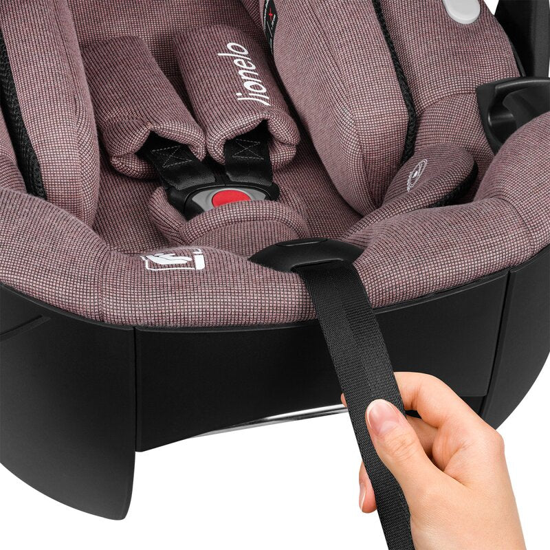 Scoica auto, Lionelo, Moxie, i-Size, Include baza rotativa 360 cu picior de fixare, 40-87 cm, Tetiera reglabila, intarita cu spuma de memorie, Carcasa ventilata, Din bambus, Protectie avansata, Conform R129, Mov