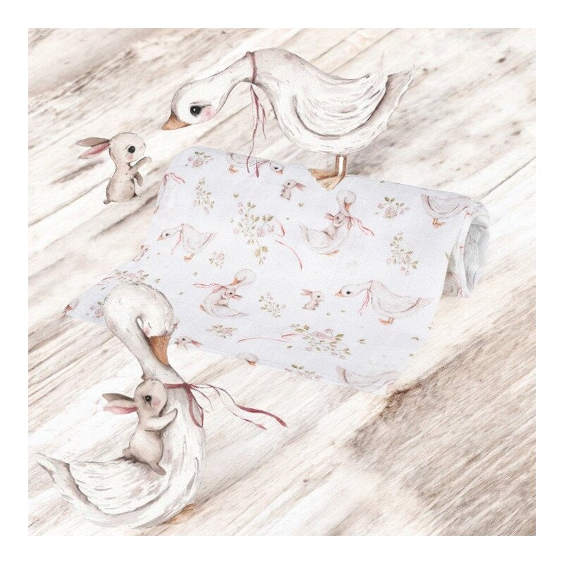 Scutec din bambus, Bocioland, Goose, Material certificat Oeko Tex Standard 100, Dimensiune mare, 75x75 cm, Multicolor