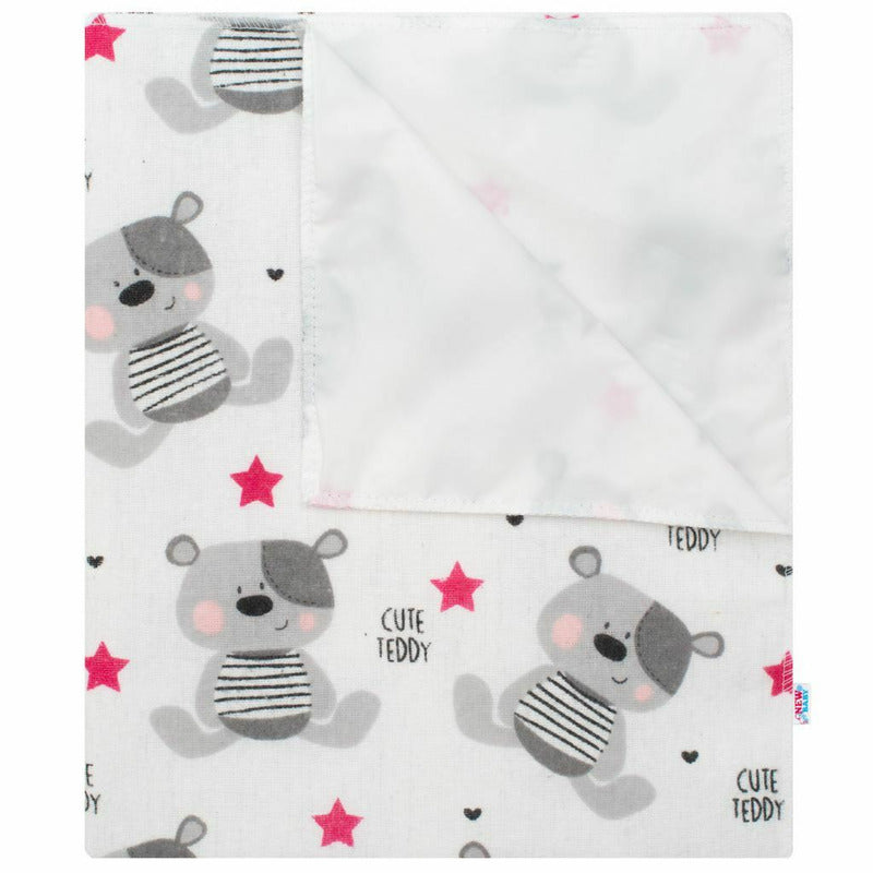 Scutec impermeabil, New Baby, Din flanel, Cu multiple intrebuintari, Dimensiune 57x47 cm, Cute Teddy Pink