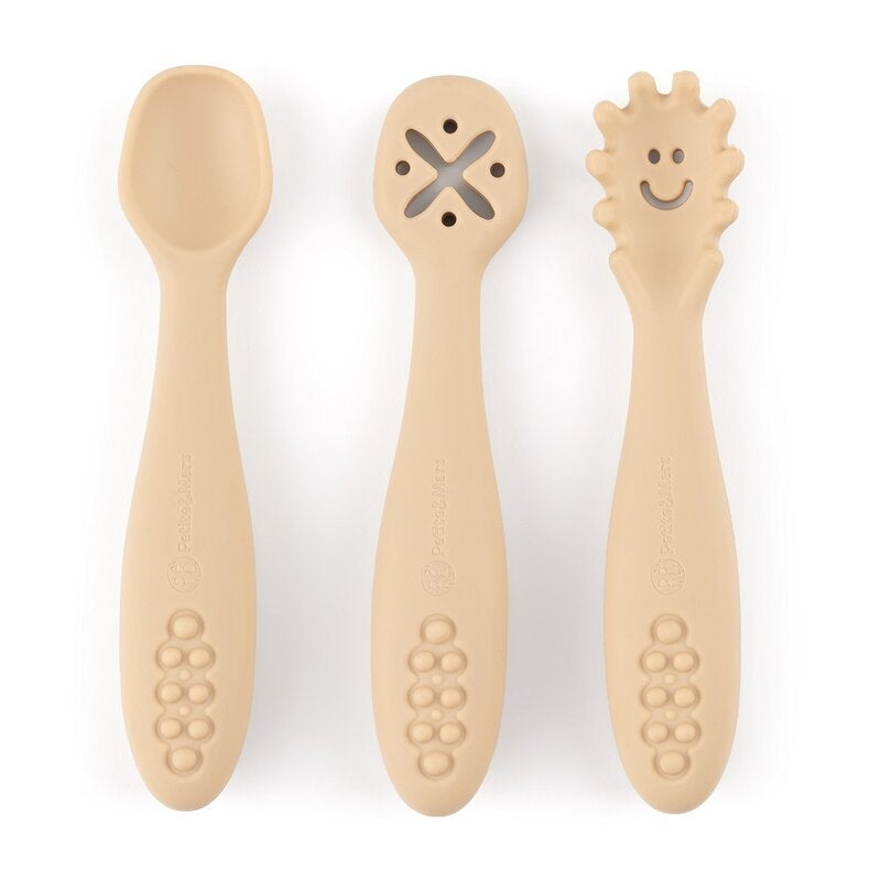 Set 3 lingurite, Petite&Mars, Diverse forme, Pentru supa, paste, alimente usoare, Dezvolta simturile si abilitatile senzoriale, Silicon, Fara BPA, 6 luni+, Bej