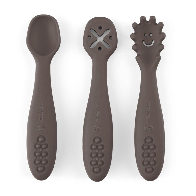 Set 3 lingurite, Petite&Mars, Take&Match, Din silicon, Diverse forme, Pentru supa, paste, alimente usoare, Dezvolta simturile si abilitatile senzoriale, Adecvate pentru masina de spalat vase, Fara BPA, 6 luni+, Bitter Cocoa, Maro