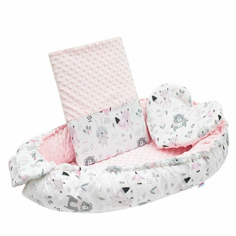 Baby nest New Baby Luxury Minky Bears 75x55 cm, Roz – setul întors pe cealaltă față