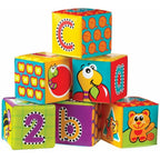 Set 6 cuburi noi pentru baie, Playgro, Cu litere si cifre, Dimesiune 7.5 cm fiecare cub, Splash and Learn Soft blocks for bath