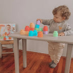 Set constructie Quercetti Momy Soft, 24 piese – copil la masa cu piese și turnuri colorate