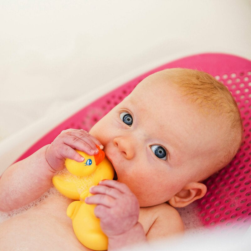 Set de joaca de baie Playgro Familia Duckie ratusca cu 3 boboci fara gauri