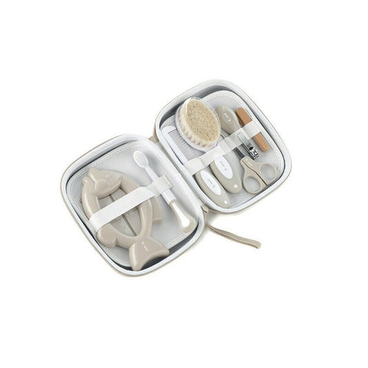 Set ingrijire, Jane, Contine forfecuta, unghiera, pile, de unghii, perie de par, pieptene, termometru baie si periuta de dinti, Sand