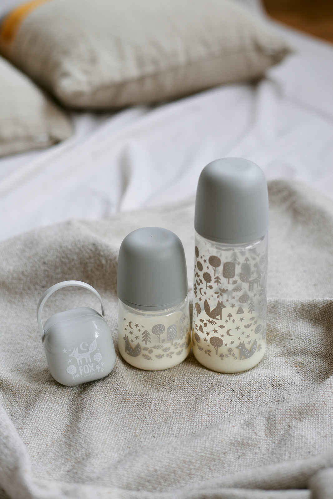 Set Suavinex biberon 150 ml + 270 ml + suzeta + lantisor suzeta Fox