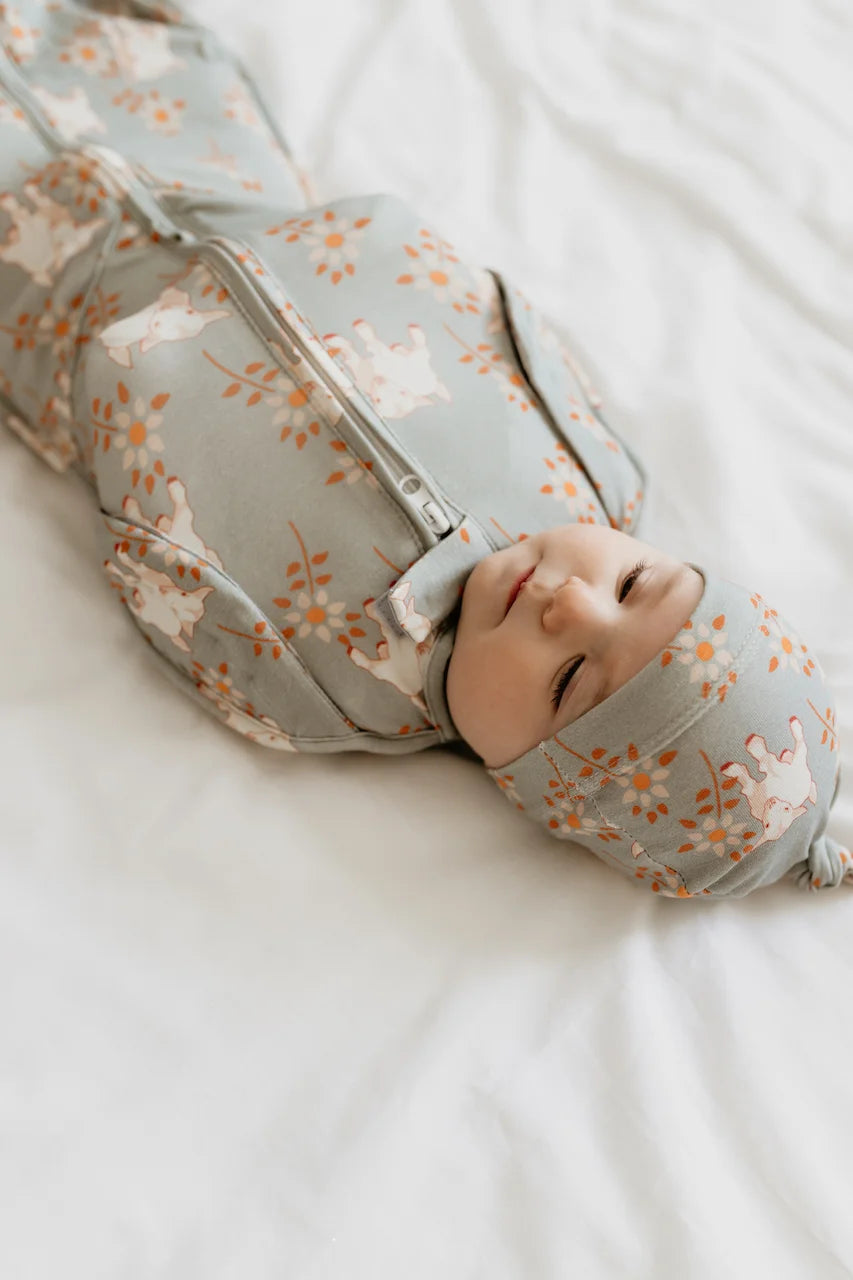 Saculet Swaddle infasat Bebe + Caciulita - Second Step Sleepee