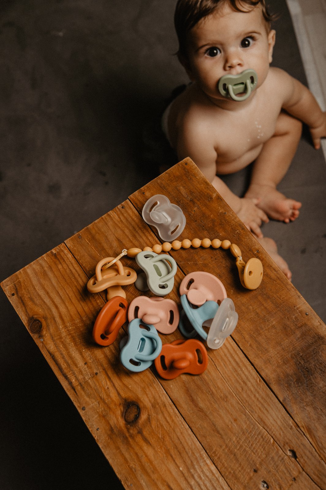 Suzeta fiziologica din silicon Suavinex SX Pro Colour Essence 6-18 luni