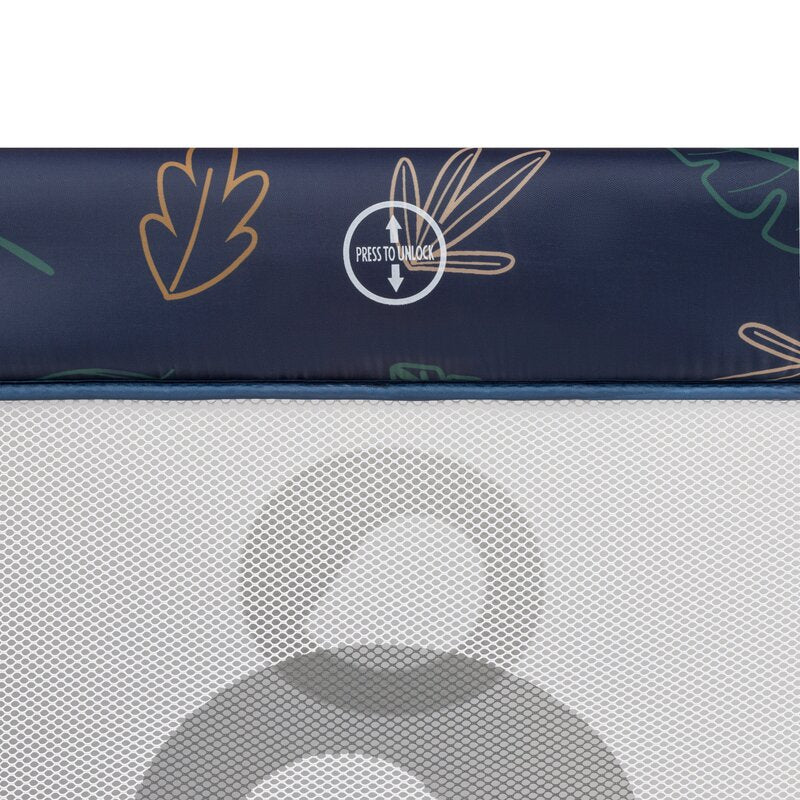 Tarc de joaca copii, Lionelo, Bonnie, Pana la 15 kg, 100 x 100 cm, Pliere compacta, Include geanta de transport, Din plasa, Cu intrare laterala cu fermoar, Cu roti, Cu salteluta din spuma, Conform cu EN12227, Albastru