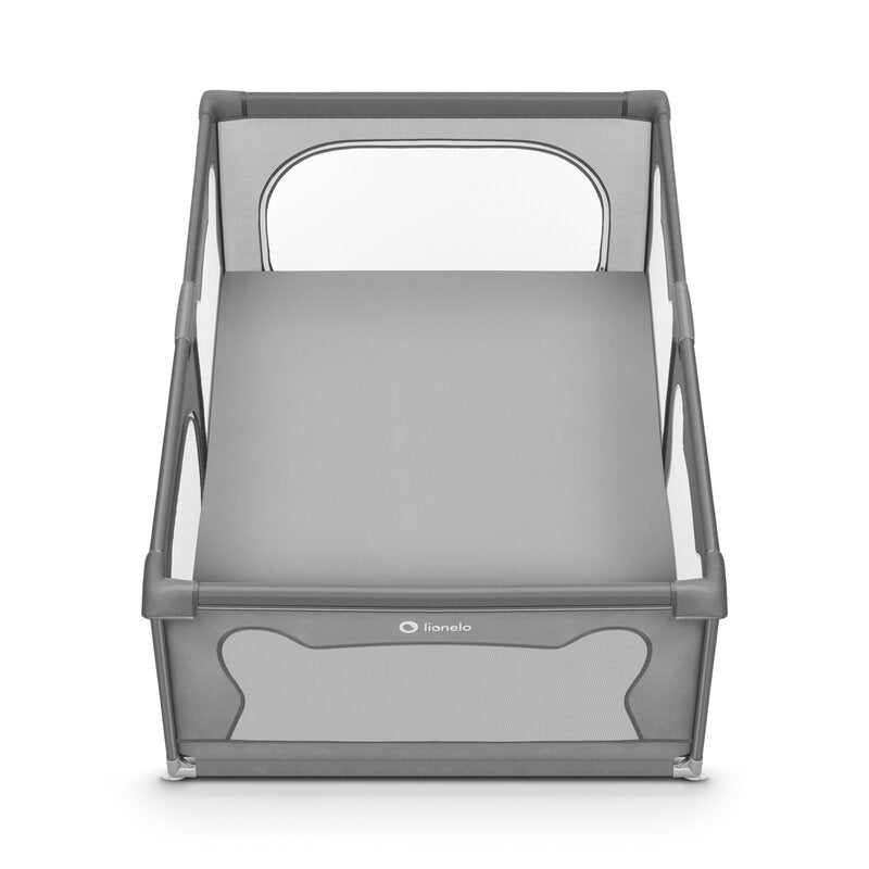 Tarc de joaca copii, Lionelo, Willow, 127 x 187 cm, Pliere compacta, Include geanta de transport, Din plasa, Cu doua intrari laterale si fermoar, Cu ventuze pentru stabilitate, Conform cu EN 12227:2010, Gri