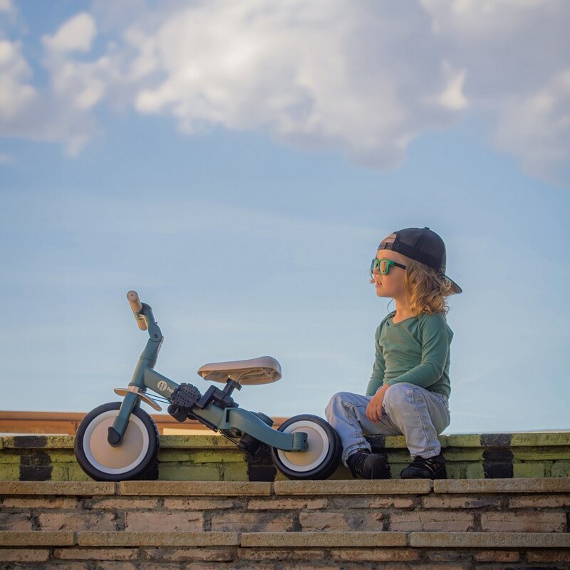 Tricicleta, Petite&Mars, Turbo, 5 in 1, Multifunctionala, Vehicul de impins, Bicicleta cu/fara pedale, Cu maner de ghidaj, Detasabil, Roti din cauciuc, Pana la 25 kg, 1.5-5 ani, Albastru