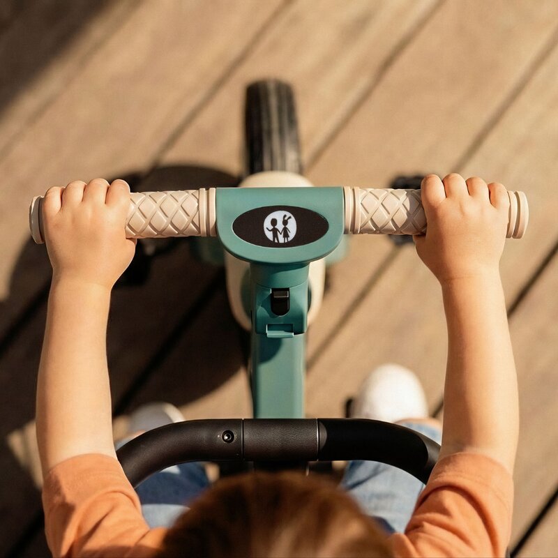 Tricicleta, Petite&Mars, Turbo Plus, 5 in 1, Multifunctionala, Vehicul de impins, Bicicleta cu/fara pedale, Cu maner de ghidaj, Detasabil, Roti din cauciuc, Capotina pentru soare, Pana la 25 kg, 1.5-5 ani, Verde