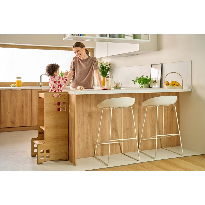 Turn de invatare Montessori, Lionelo, Cass, Functie de raft pentru carti, Pana la 30 kg, 12 luni - 6 ani, Din MDF si furnir, 3 trepte de inaltime, Natur